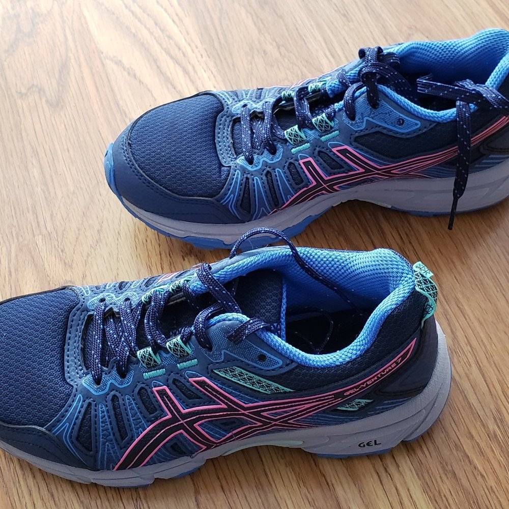 Asics Venture 7 women's trail running shoes  Size 5.0